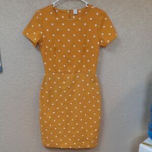 Old Navy Yellow Sheath Mini Dress Crew Neck Short Sleeve